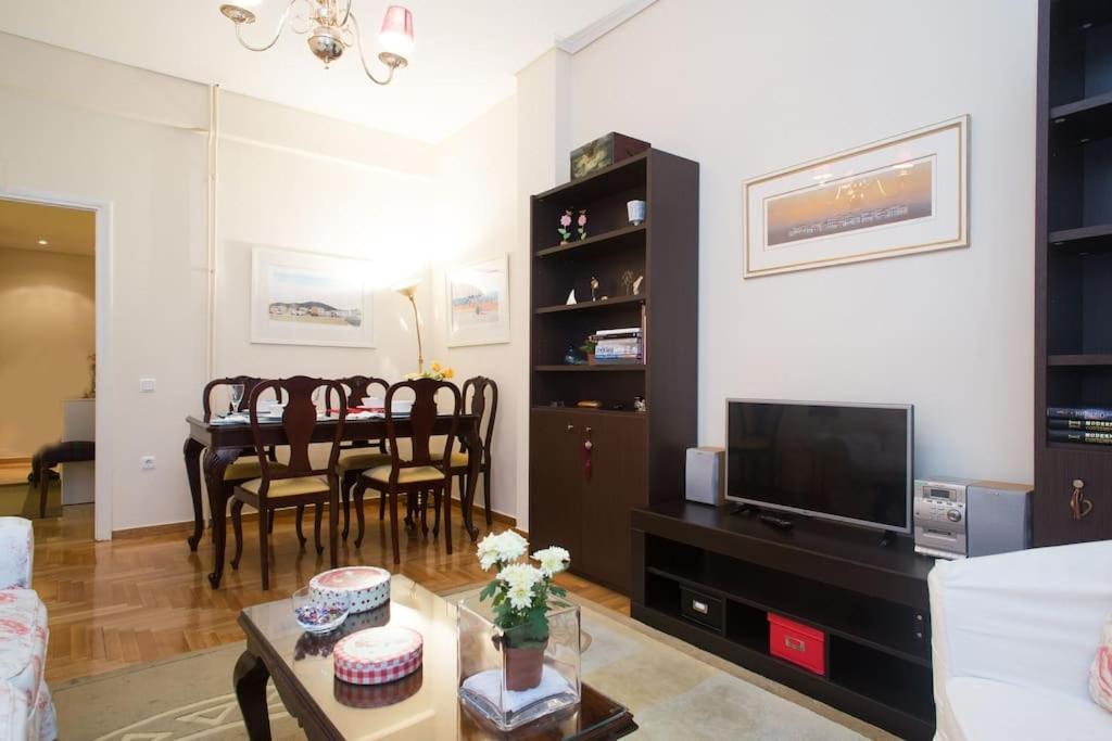 Top-Rated 1-Bedroom Apartment In The Heart Of Athen Eksteriør billede