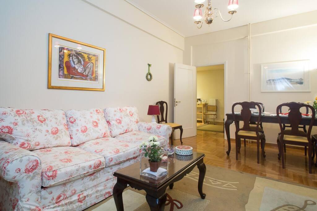 Top-Rated 1-Bedroom Apartment In The Heart Of Athen Eksteriør billede